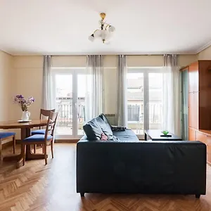  Apartamento Luminoso Atico En San-sebastián + Wifi